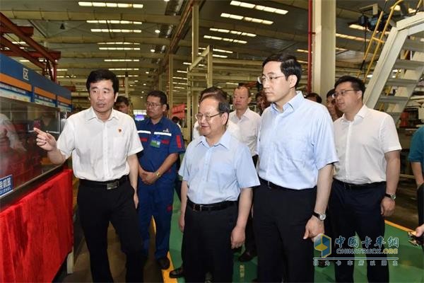 廣西壯族自治區(qū)黨委書記鹿心社，政府主席陳武、副主席秦如培等領(lǐng)導(dǎo)密集來到玉柴